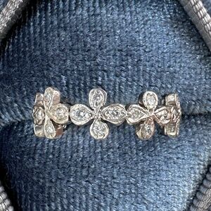 Designer CATHY WATERMAN Platinum and Diamonds "Four Petal" Eternity Ring Band